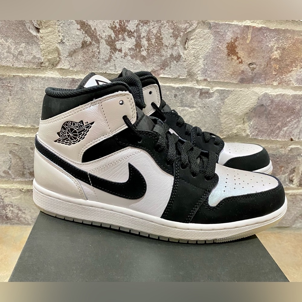 Air Jordan mid SE black and iridescent white. Men's size 8. Brand new, perfect